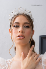 Tiara isidora